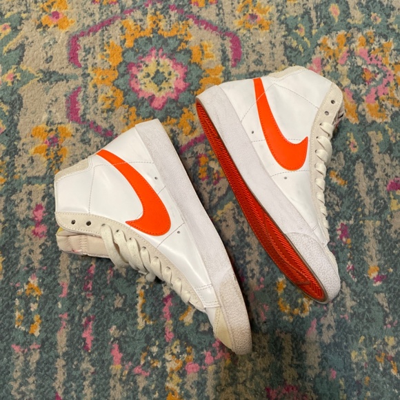 Nike Blazer Mid '77 SE White Orange Sail First Use Women's 8.5 RARE - Picture 11 of 14